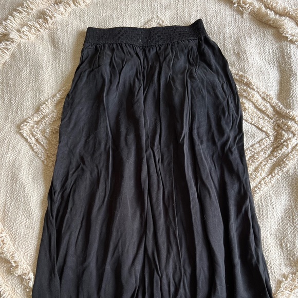 Aritzia Wilfred Midi Skirt - XS - Picture 4 of 7